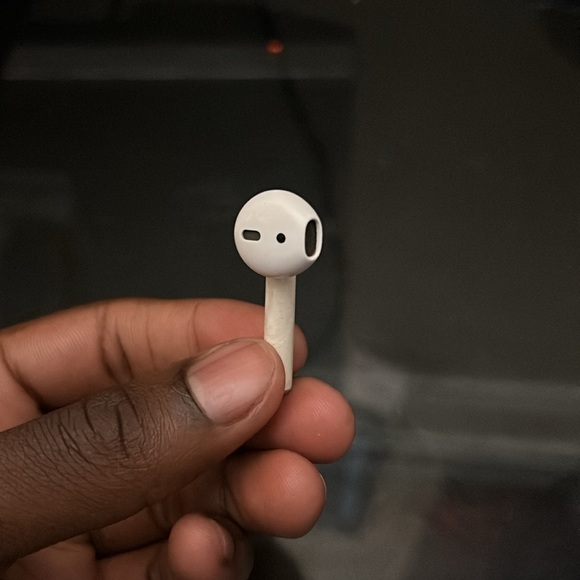 Apple Airpods (2nd Generation) - Picture 5 of 6